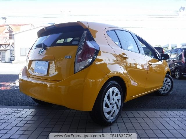 toyota aqua 2016 CFJ1832739 image 2