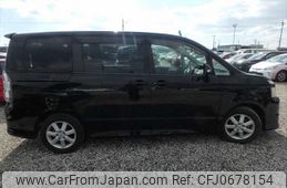 toyota voxy 2008 NIKYO_JB81556