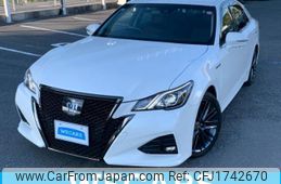 toyota crown-hybrid 2018 CFJ1742670