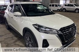 nissan kix 2022 -NISSAN--KIX 6AA-P15--P15-056424---NISSAN--KIX 6AA-P15--P15-056424-