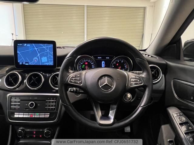 mercedes-benz cla-class 2018 quick_quick_117942_WDD1179422N617978 image 2