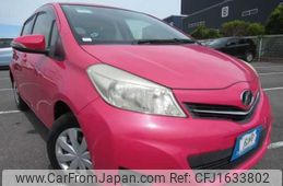 toyota vitz 2013 CFJ1633802