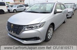 toyota premio 2018 CFJ1810571