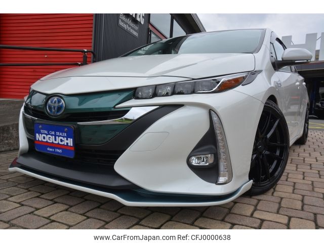 toyota prius-phv 2018 -TOYOTA--Prius PHV DLA-ZVW52--ZVW52-3103701---TOYOTA--Prius PHV DLA-ZVW52--ZVW52-3103701- image 1