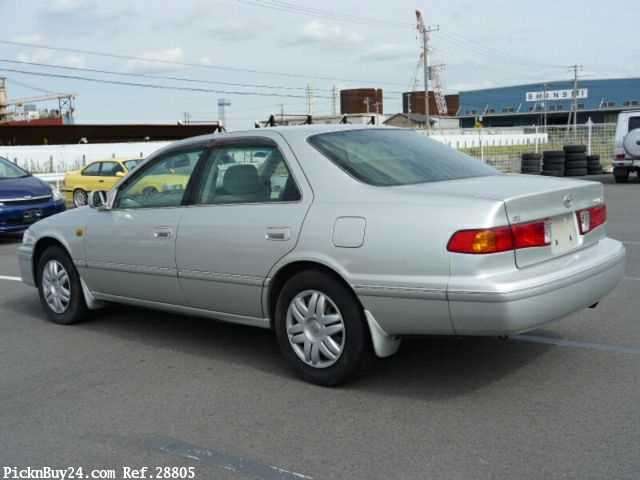 toyota camry-gracia 2001 28805 image 2