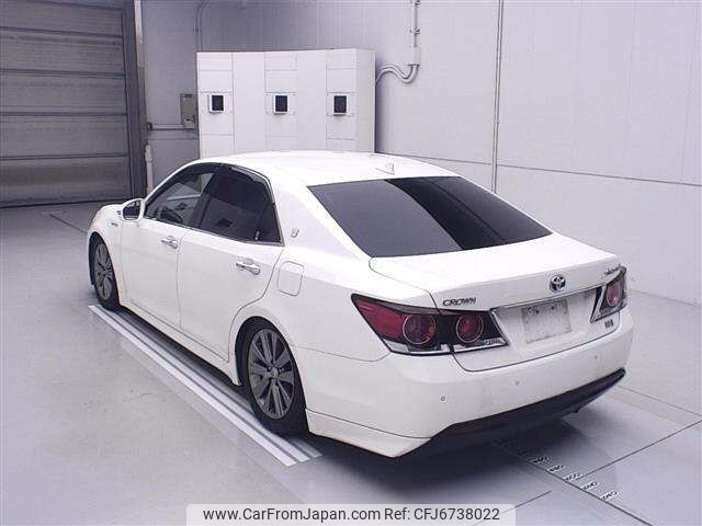 toyota crown 2017 CFJ6738022 image 2