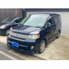 toyota voxy 2006 CFJ1811802 image 1