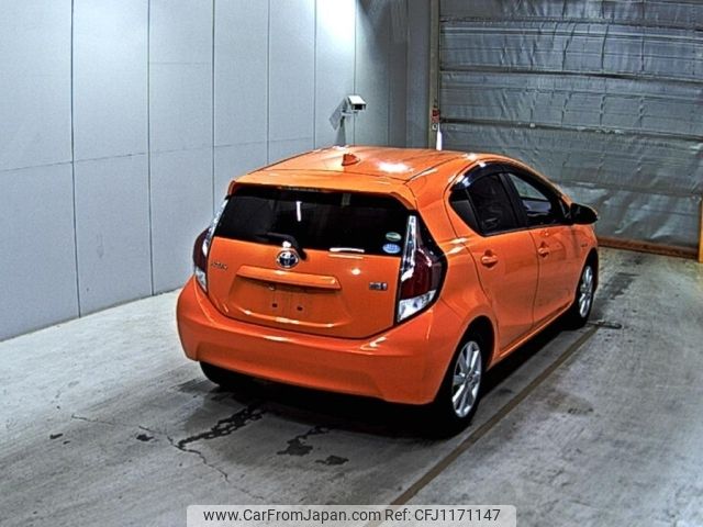 toyota aqua 2015 -TOYOTA--AQUA NHP10--NHP10-2476542---TOYOTA--AQUA NHP10--NHP10-2476542- image 2