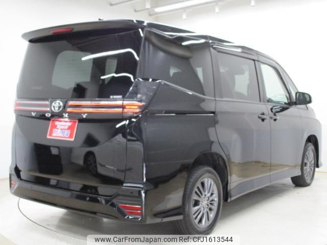 toyota voxy 2022 CFJ1613544 image 2