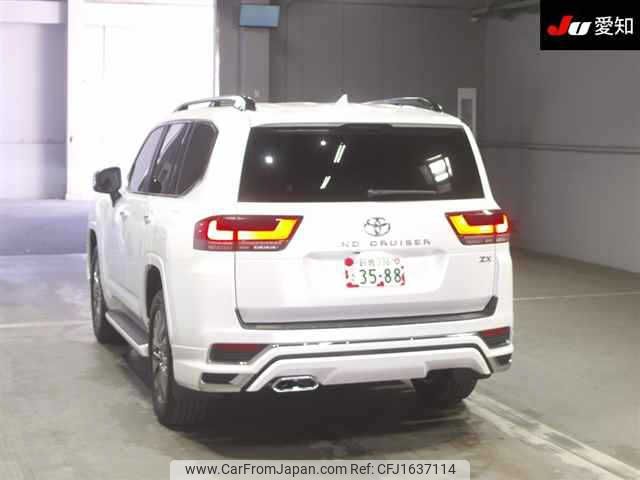 toyota land-cruiser-wagon 2023 CFJ1637114 image 2
