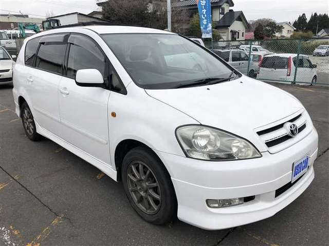 toyota ipsum 2003 769235-180418171517 image 1