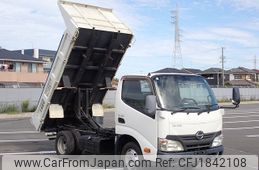 hino dutro 2012 CFJ1842108