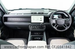 land-rover defender 2024 GOO_JP_965024101900207980001