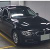 bmw 3-series 2016 -BMW 【横浜 305ﾇ6989】--BMW 3 Series LDA-3D20--WBA8B56050NT31349---BMW 【横浜 305ﾇ6989】--BMW 3 Series LDA-3D20--WBA8B56050NT31349- image 1