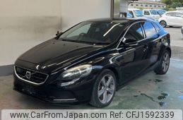 volvo v40 2013 CFJ1592339