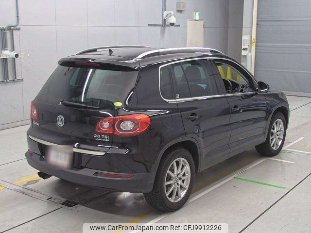 volkswagen tiguan 2011 -VOLKSWAGEN--VW Tiguan 5NCCZ-WVGZZZ5NZBW111058---VOLKSWAGEN--VW Tiguan 5NCCZ-WVGZZZ5NZBW111058- image 2