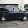 toyota voxy 2005 -TOYOTA--Voxy AZR65G--0125036---TOYOTA--Voxy AZR65G--0125036- image 17