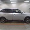 mitsubishi outlander 2016 CFJ1526973 image 8