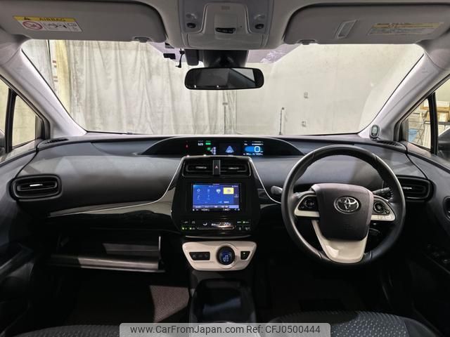 toyota prius 2017 quick_quick_ZVW55_ZVW55-8052110 image 2