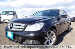 mercedes-benz c-class 2011 N2025010277F-10