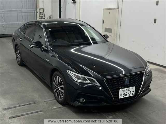 toyota crown 2018 CFJ1528106 image 1