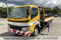 hino dutro 2006 CFJ9095028