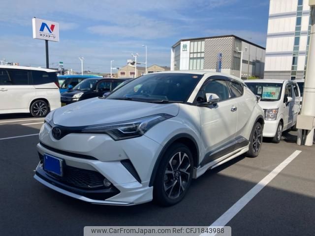 toyota c-hr 2017 CFJ1843988 image 1