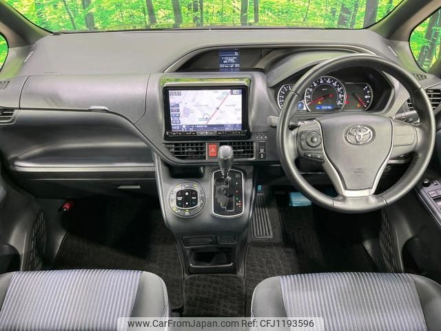 toyota voxy 2015 quick_quick_ZRR80W_ZRR80-0173080 image 2