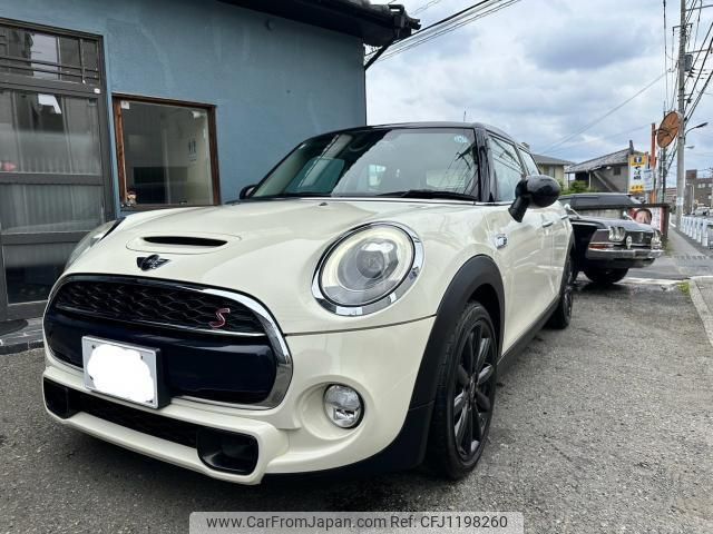 mini mini-others 2017 quick_quick_DBA-XS20_WMWXS720902E46215 image 2