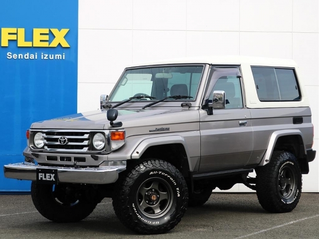 car_28925511-bae6-45ec-8f70-