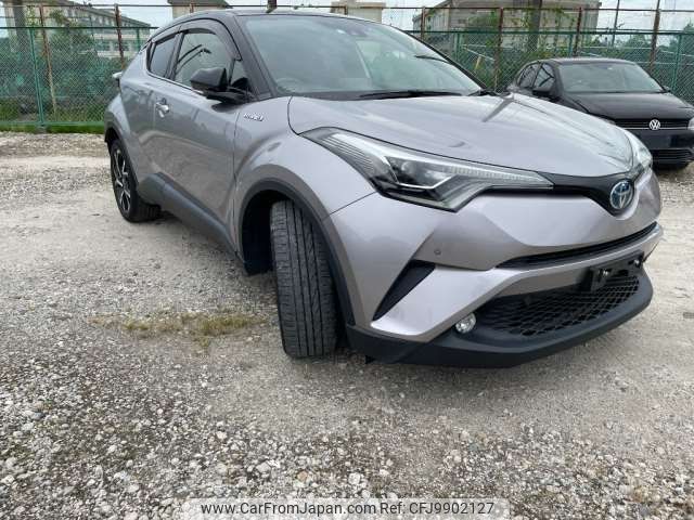 toyota c-hr 2018 -TOYOTA--C-HR ZYX10--ZYX10-2111247---TOYOTA--C-HR ZYX10--ZYX10-2111247- image 1