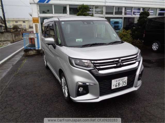 mitsubishi delica-d2 2023 CFJ0920283 image 2