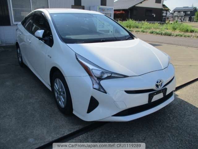 toyota prius 2016 -TOYOTA--Prius DAA-ZVW50--ZVW50-8018960---TOYOTA--Prius DAA-ZVW50--ZVW50-8018960- image 1