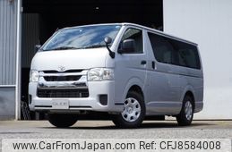 toyota-hiace-van-2022-24264-car_28b37ea5-f28e-41c5-9d09-39dc036182e5