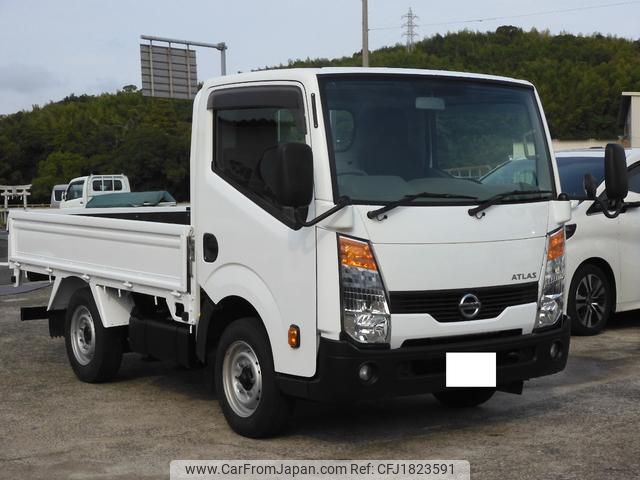 nissan atlas 2018 CFJ1823591 image 2