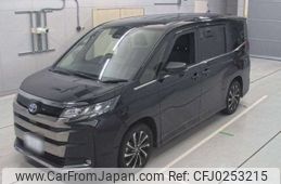 toyota noah 2023 -TOYOTA 【岐阜 303ﾅ2682】--Noah 6AA-ZWR90W--ZWR90-0107392---TOYOTA 【岐阜 303ﾅ2682】--Noah 6AA-ZWR90W--ZWR90-0107392-