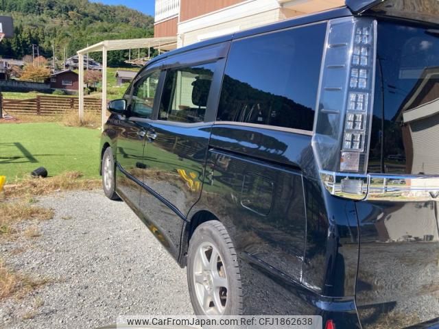 toyota voxy 2014 CFJ1862638 image 2