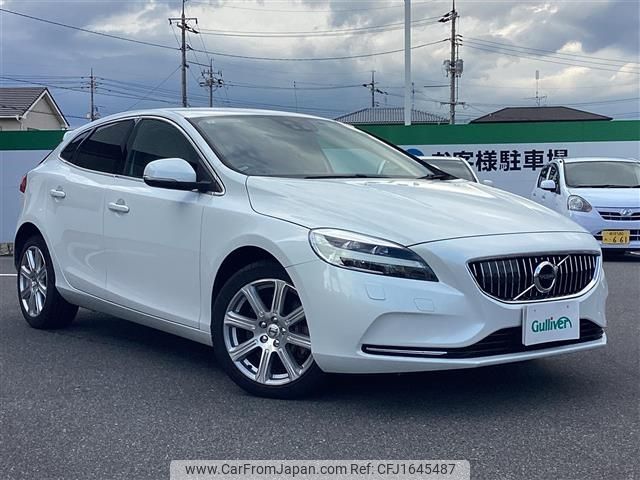 volvo v40 2017 CFJ1645487 image 1