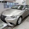 lexus is 2017 CFJ1695595 image 1