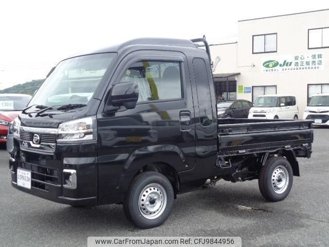 daihatsu hijet-truck 2024 GOO_JP_700080015330240531001 image 1