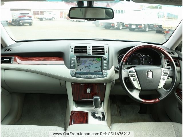 toyota crown 2011 CFJ1676213 image 2