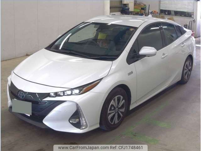 toyota prius-phv 2022 CFJ1748461 image 2