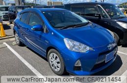 toyota aqua 2014 -TOYOTA--AQUA DAA-NHP10--NHP10-2386833---TOYOTA--AQUA DAA-NHP10--NHP10-2386833-