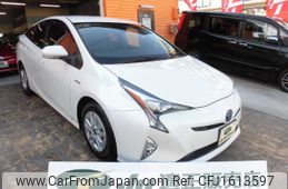toyota prius 2017 CFJ1613597