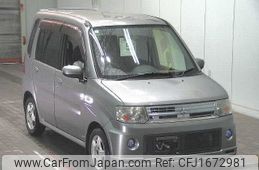 mitsubishi toppo 2011 CFJ1672981