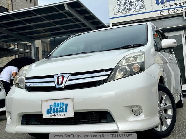 toyota isis 2011 CFJ1635657 image 1