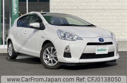 toyota aqua 2013 -TOYOTA--AQUA DAA-NHP10--NHP10-6221185---TOYOTA--AQUA DAA-NHP10--NHP10-6221185-