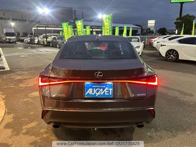 lexus is 2022 CFJ1770425 image 2