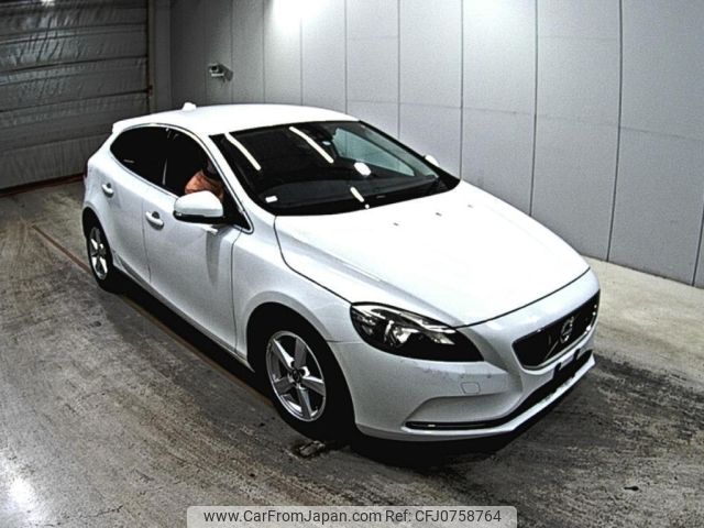 volvo v40 2015 -VOLVO--Volvo V40 MB4164T-YV1MV485BF2252195---VOLVO--Volvo V40 MB4164T-YV1MV485BF2252195- image 1