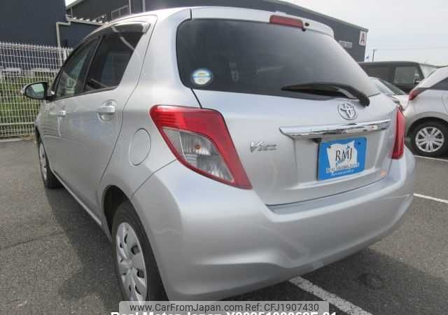 toyota vitz 2013 CFJ1907430 image 2
